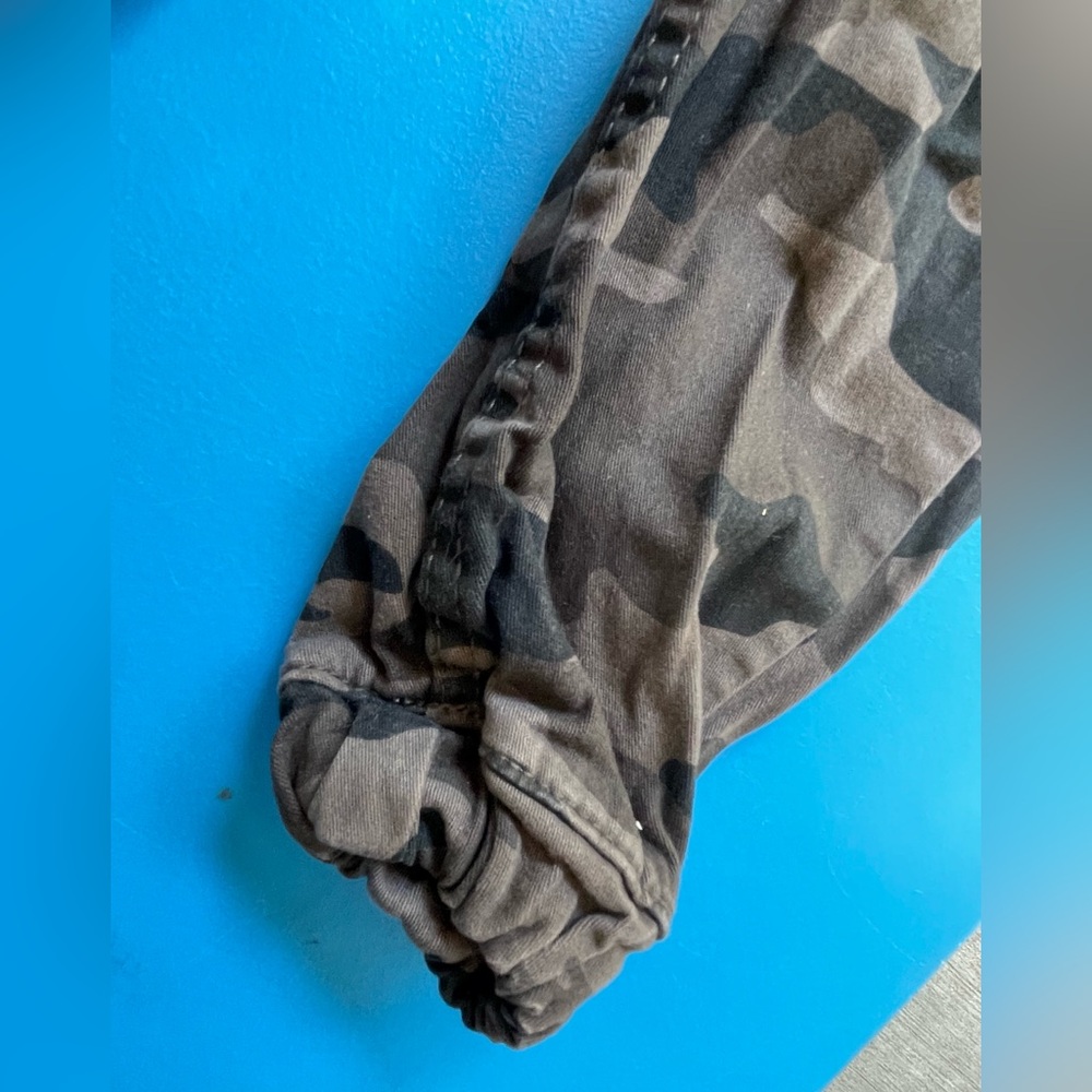 Levi’s joggers - Picture 4 of 5